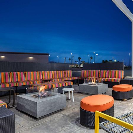 Home2 Suites By Hilton Эль-Сентро Экстерьер фото